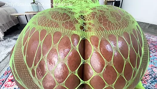 JERK OFF TO THE BIGGEST JUICIEST ASS! JOI