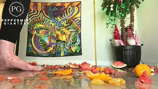 67 Giantess Size 16 Slo-mo Feet Crush Slow Motion Oranges & Watermelon Destruction