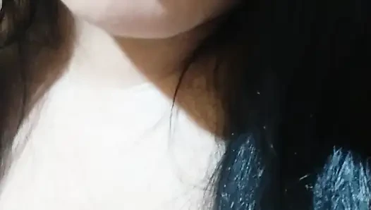 komşum beni izlesin diye mastürbasyon yapıyorum.