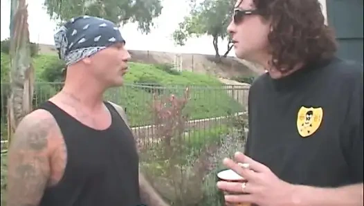 Lütfen Bana Daha Fazlasını Ver! - Büyük Memeli Sarışın Üçlü Sekste Sert Sikiliyor