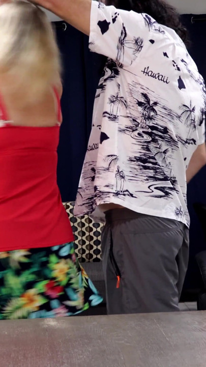 MILF z Jumbo Naturalne cycki ma tryskające orgazmy i bierze kapiące creampie