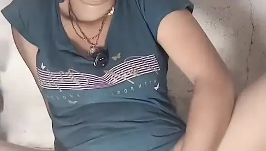 Desi girl in burr 3 fingers of lentil burr water came out Hindi audio masturbation