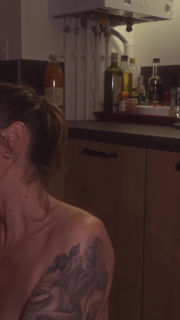Epic moment from "I fuck a milf in her kitchen"