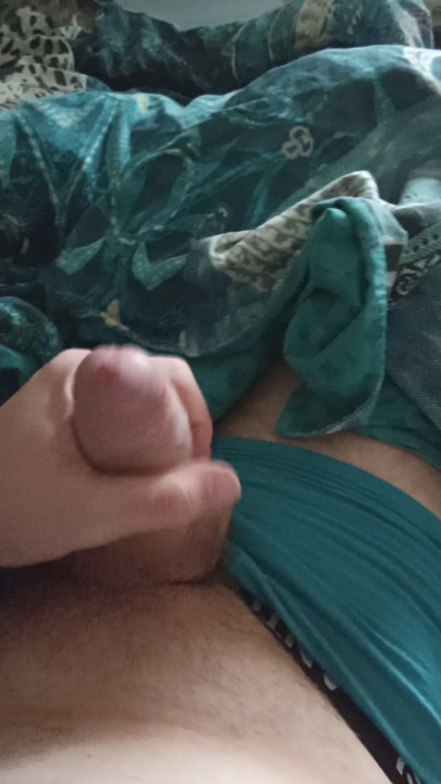 Handjob Getting From Stepsister