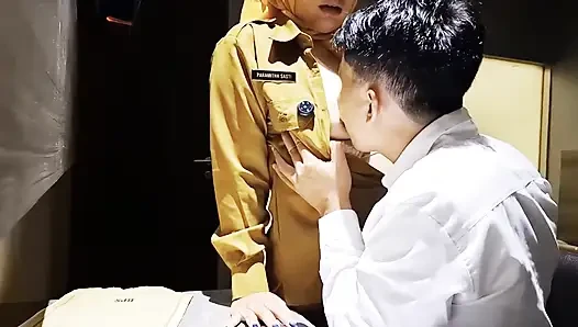 Ngentot Teman Kantornya Setelah Laporan Rapat Selesai