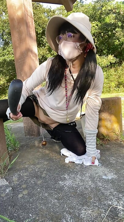 No.297 Dog-Dog Pose Walk