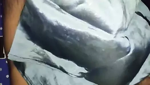 handjob ile gri saten ipeksi saree arasında komşu chachi (19)
