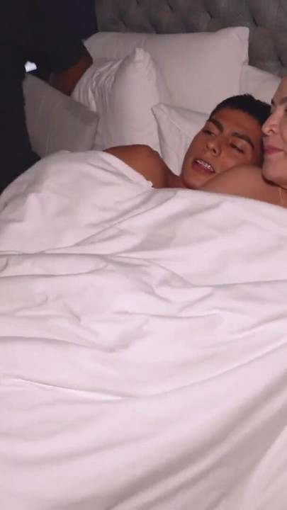 Sharing a bed with your busty stepmother while your husband is at work is everyone's fantasy! | Clip 2
