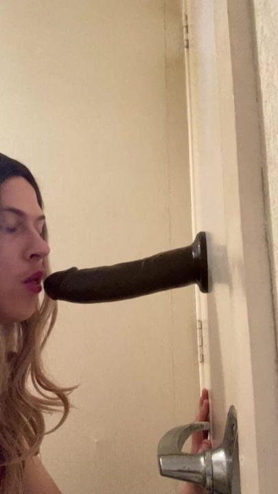 Sissy deepthroat