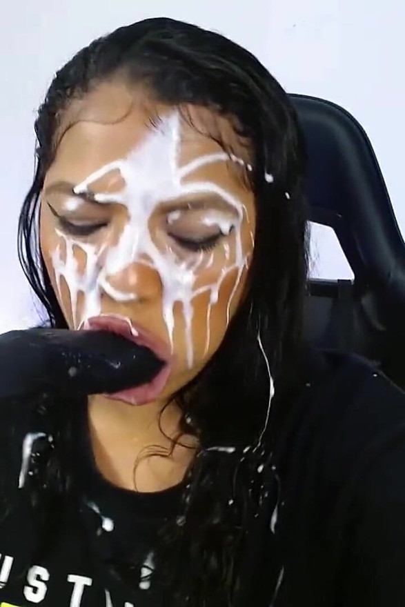 Facial)hungry Ana Whats Cum on Her Pretty Face