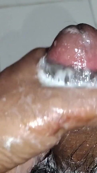 Apne hath se apni Raat mein din mein naate naate gand mara Li | Clip 1