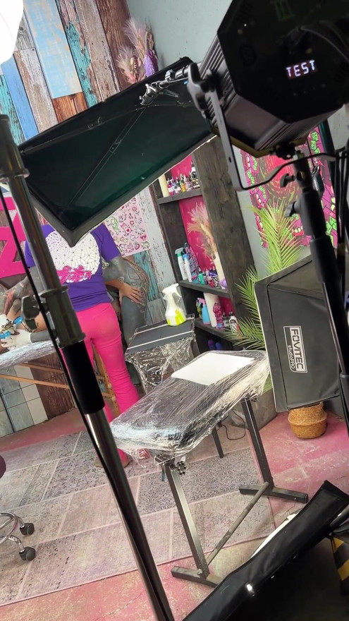 Tattoo Shop Slut Gets Pussy Licked & Sucks Cock While Getting Inked | Clip 2