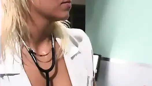 Dax Star и Xana Star