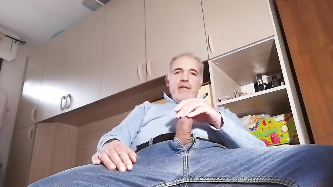 מופע מסור אחר הצהריים