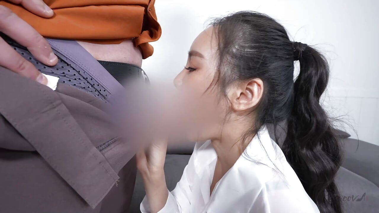 Is secretaris Kim's kont zonder slipjes verschrikkelijk?