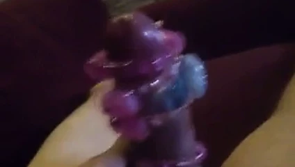 Hayır eller sağladım - sadece horoz halkaları!