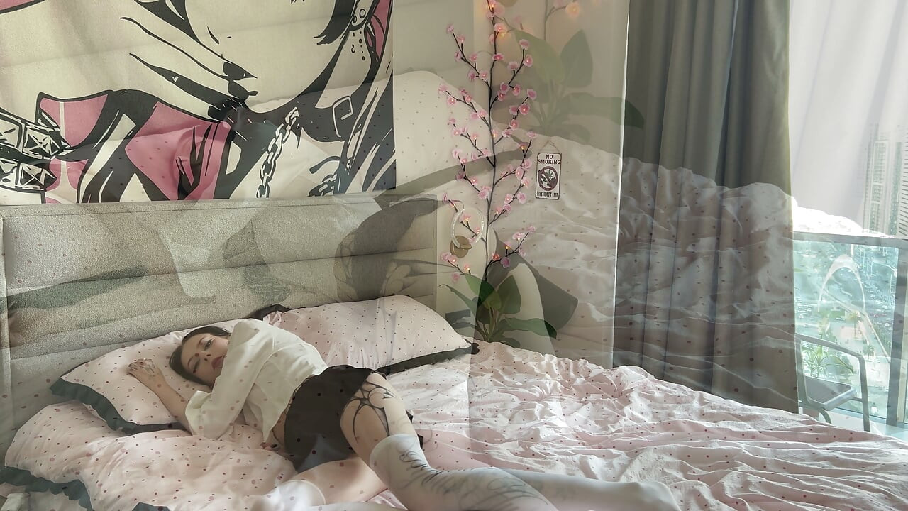 Cute 18 year school girl came home from school and decided to masturbate with pillow and vibrator