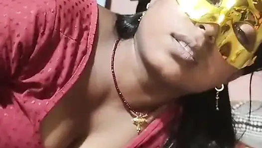 Erkek arkadaşının tamamı emildi, sıkıldı ve saatler boyunca.