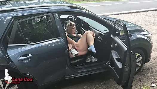 Risky Squirts by the Road