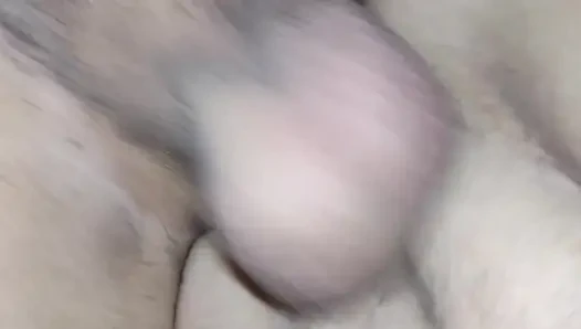 Mengambil banyak kontol di memek sampai merah muda