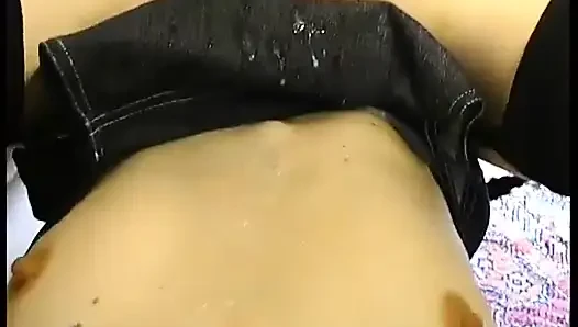 Christine ve partneri ilk kez porno test ediyor!