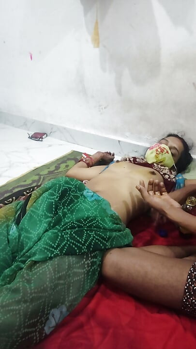 Sebuah desahan keluar dari mulut Nyonya