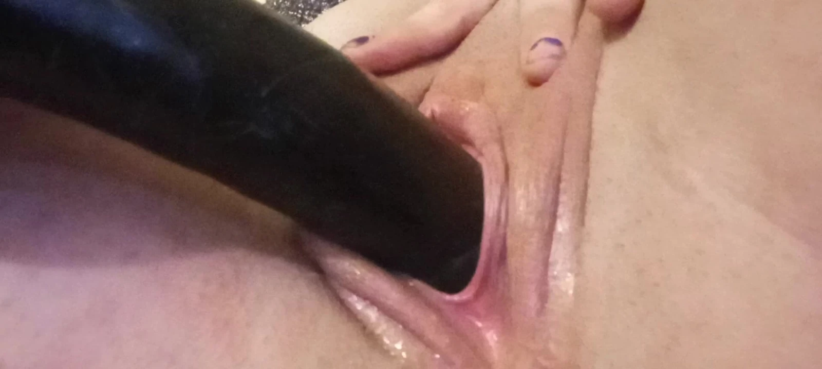 PAWG milf fucks black dildo
