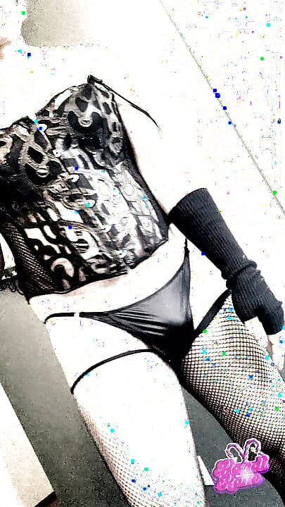 Sissy TS Kandi Cockslut w Gorset i Szpilkach PMV
