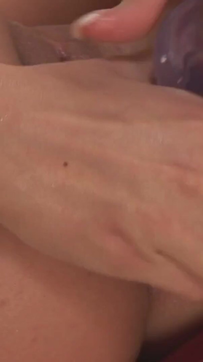 Analdildo und ne Hand reichen aus um zu kommen | Clip 3