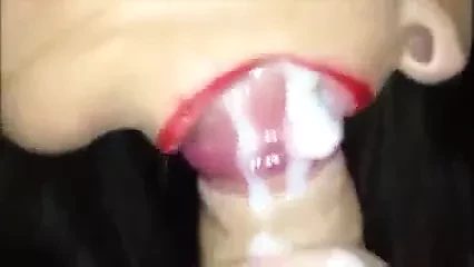 Pijpen en klaarkomen in mijn mond
