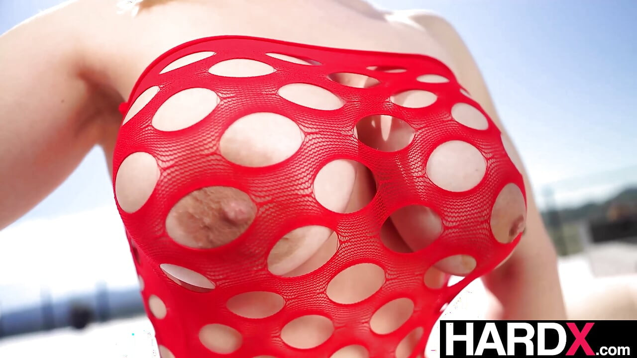 Hardx - sarışın bomba Zoey Uso'nun güneşli büyük götü içeride büyük yarak alıyor