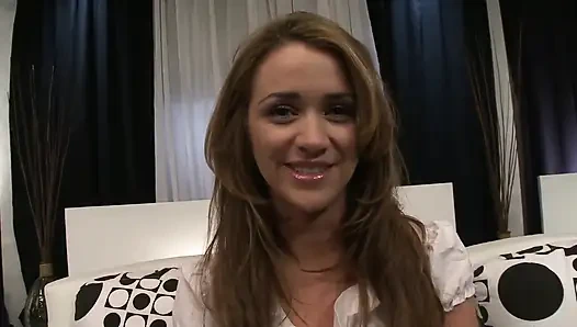 Im haus immer bereit, eine schlampe mit einem willigen schwanz zu sein