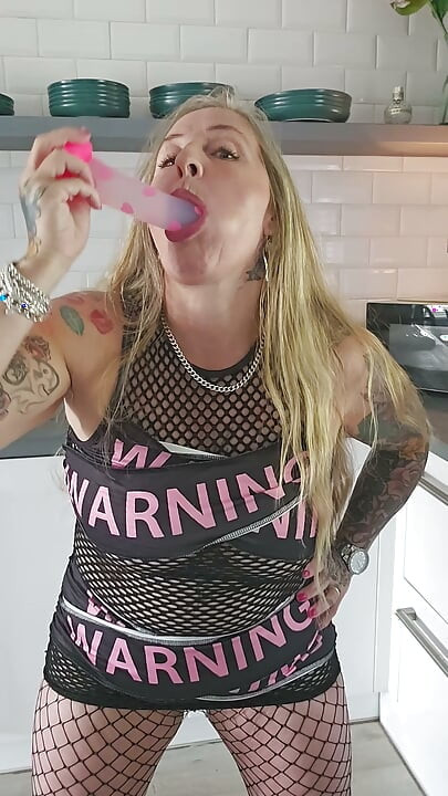 WARNING XXX Multi Dildo Trial