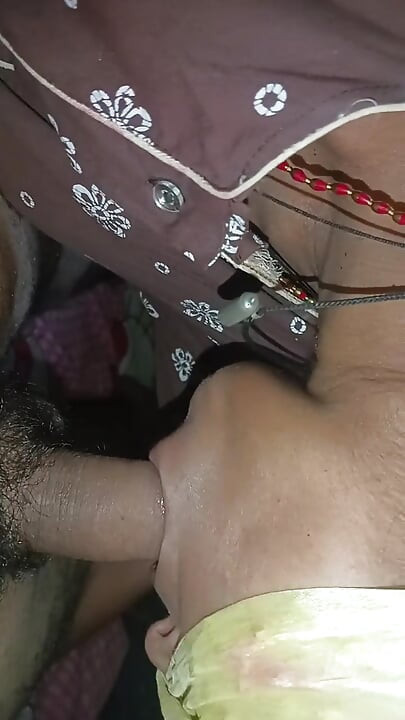 Desi bhabhi ko land chusi