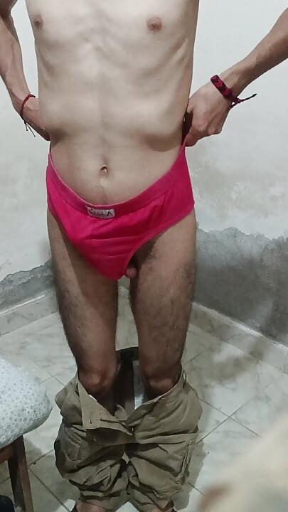 Odamda sallanıyor