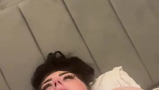 Watch Me Shake and Twerk My Big Booty