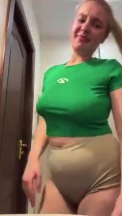 Fucking and playing with anal plug | Clip 1