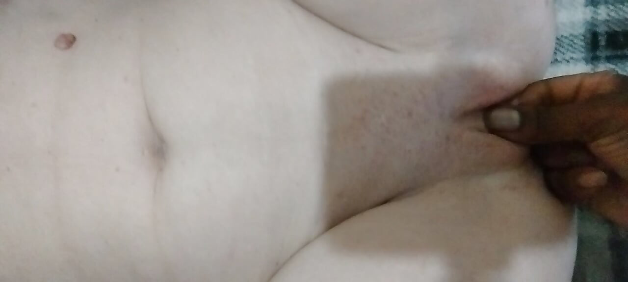 Pov σέξι μικροκαμωμένη Milf σφυροκοπείται