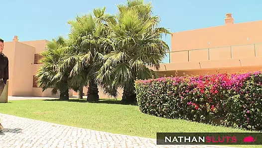 Пробуренная задница агента по недвижимости - Carla Cox