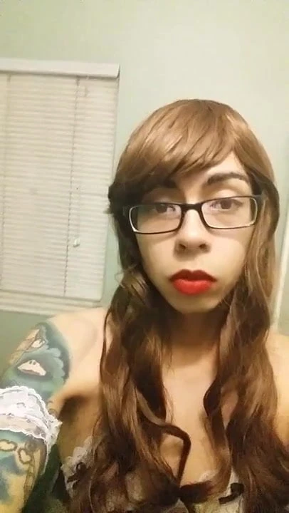 Schattige femboy pronken