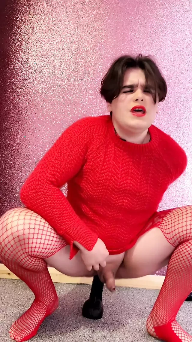 Fem slut riding big dildo