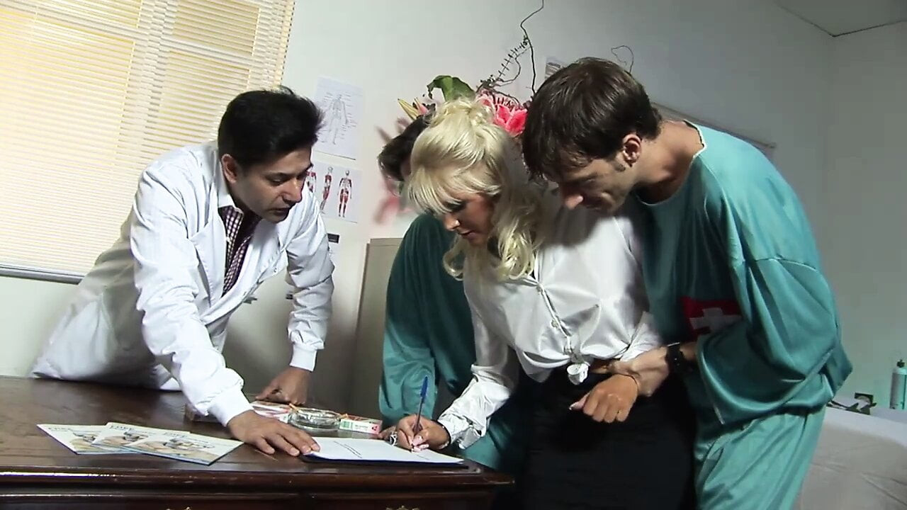 Nicotine Addictz - scene #03