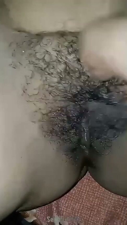 Seksi bayan büyük yaraklı kaltakla sikiliyor büyük götlü wali | Klip 1