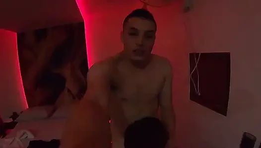 Creampie für eine kolumbianische brünette