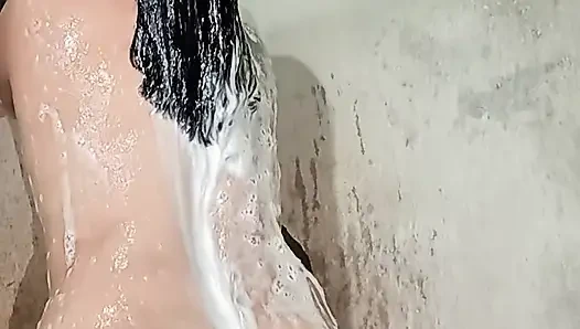 Schau, wie ich mich im badezimmer berühre