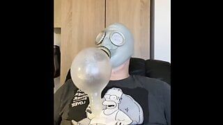 Bhdl - n.v.a. Gasmaske Nr. 2 - 205 Sekunden Gasmasken Atemspiel-Training mit Kondom-Atembeutel