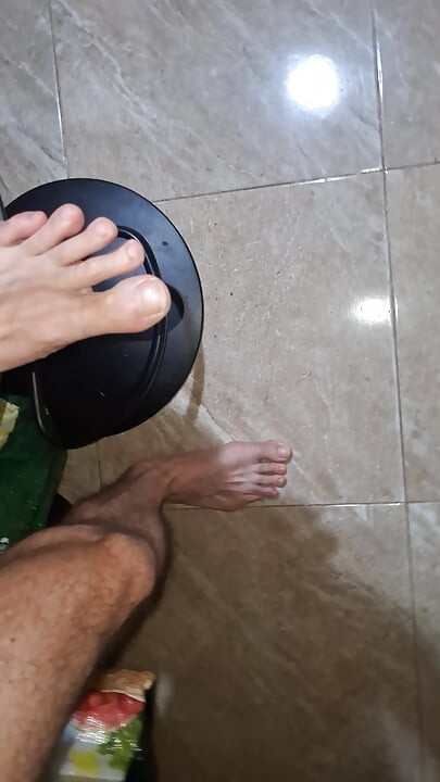 Masturbation on stool kitchen cumshot on ankle foot.