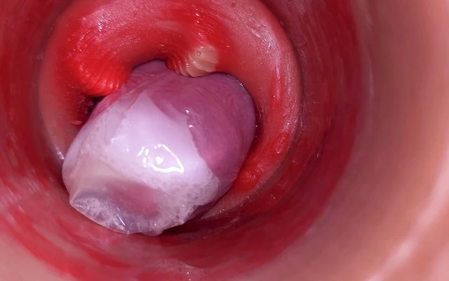 The Camera Inside the Deep Pussy Records a Huge Ejaculation with a Stuck Condom!