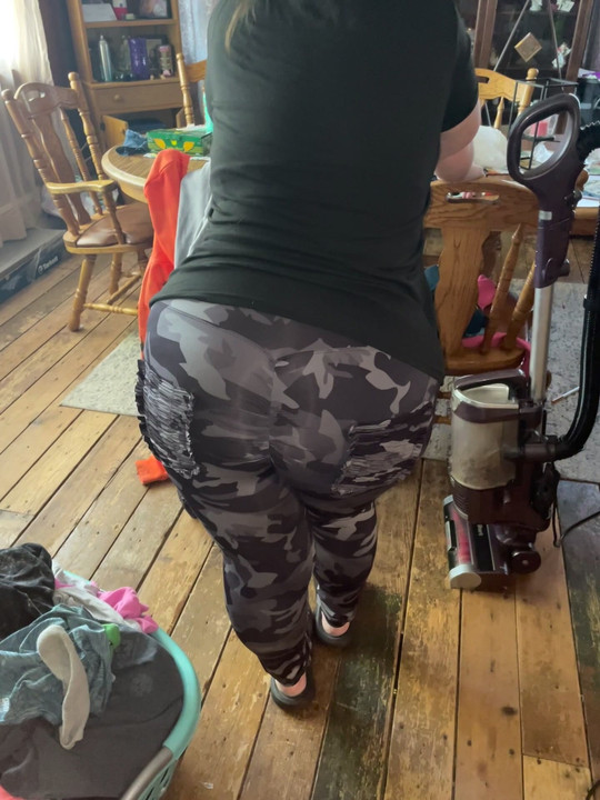 Shaky shaky bbw paws wife