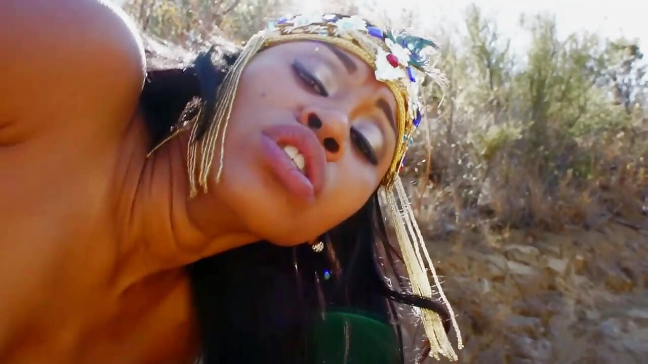 Esclava sexy follada duro por maestro árabe